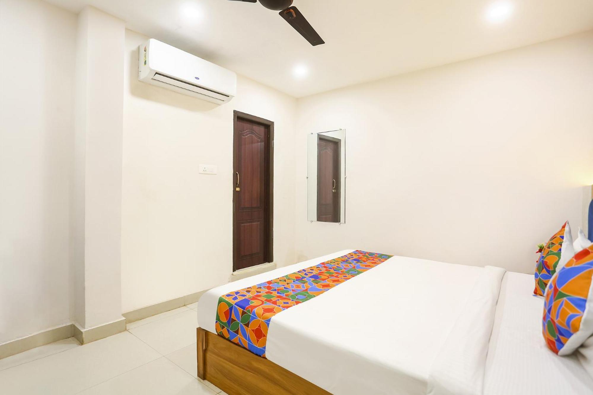 Fabhotel Hari Kunj 900 M From Kashi Vishwanath Temple Bénarès Extérieur photo