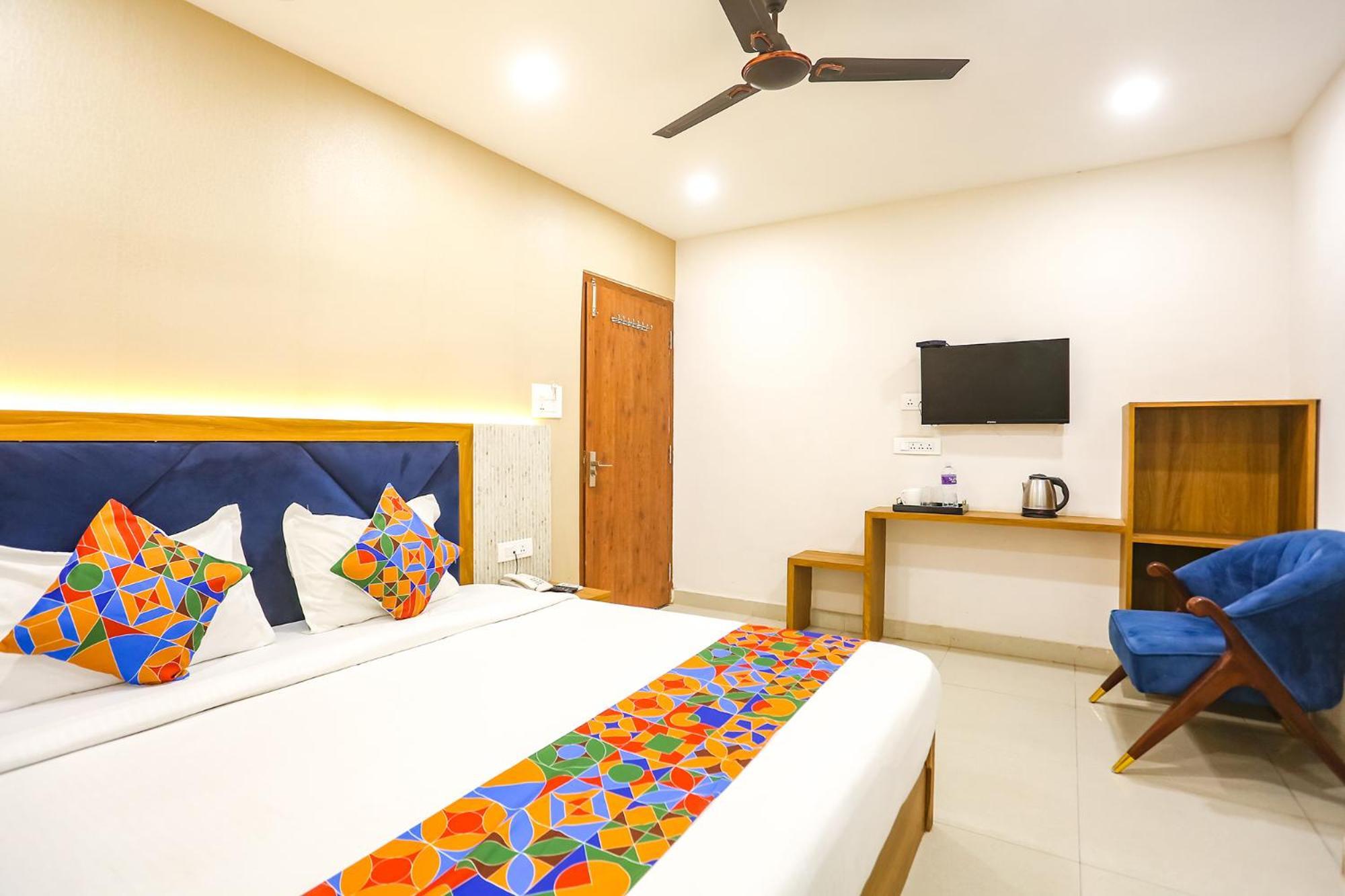 Fabhotel Hari Kunj 900 M From Kashi Vishwanath Temple Bénarès Extérieur photo
