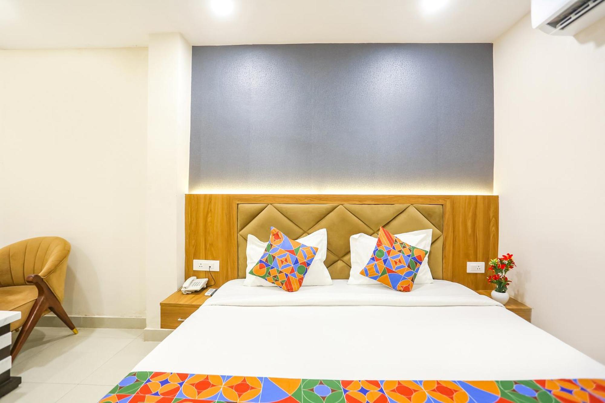 Fabhotel Hari Kunj 900 M From Kashi Vishwanath Temple Bénarès Extérieur photo